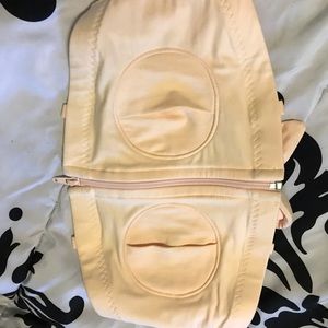 Light pink pumping bra 🍼